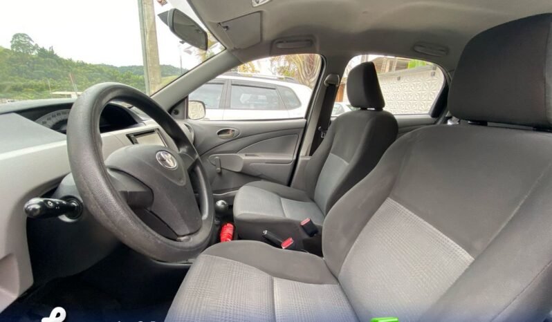 TOYOTA ETIOS 2013