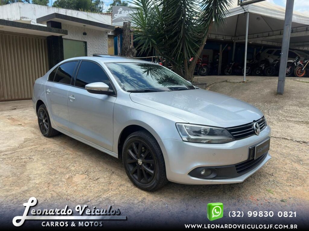 VOLKSWAGEN JETTA COMFORTLINE 2.0 AT 2014