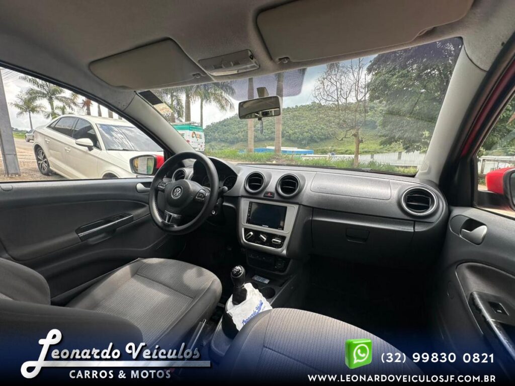 VOLKSWAGEN VOYAGE 1.0 2014