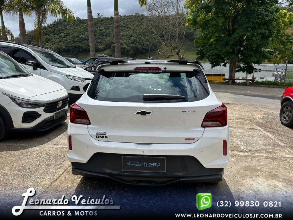 CHEVROLET ONIX HATCH RS 1.0 TB 2023