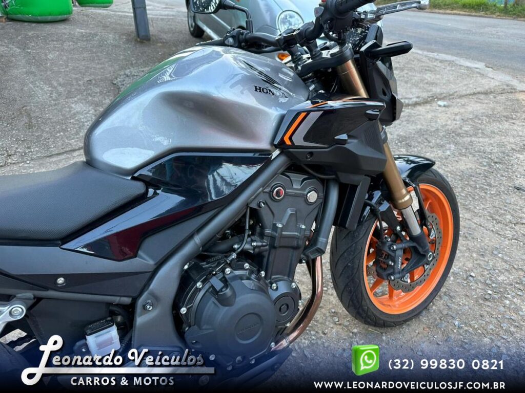 HONDA CB500F 2023