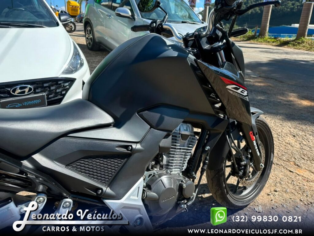 HONDA CB300F TWISTER 2025