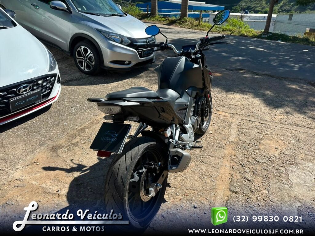 HONDA CB300F TWISTER 2025