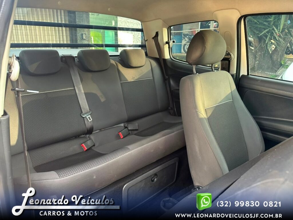 VOLKSWAGEN SAVEIRO ROBUST 1.6 CD 2023