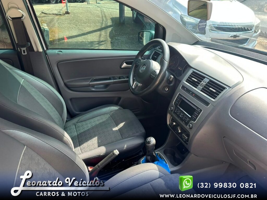VOLKSWAGEN FOX COMFORTLINE 1.0 2015
