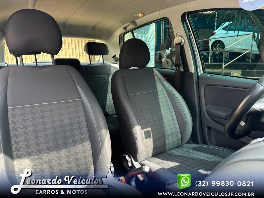 VOLKSWAGEN FOX COMFORTLINE 1.0 2015