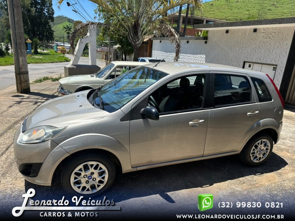 FORD FIESTA 1.6 FLEX HATCH 2013