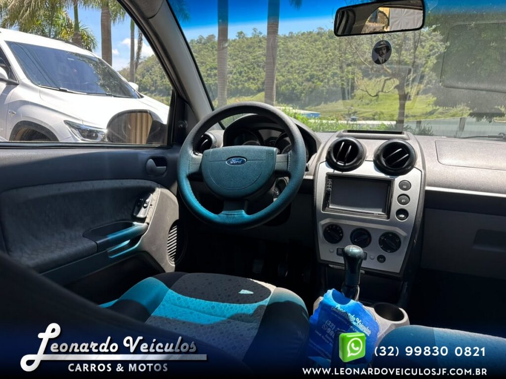 FORD FIESTA 1.6 FLEX HATCH 2013