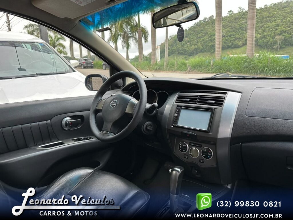 NISSAN LIVINA GRAND SL 1.8 AUT 2011